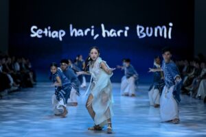 Dita Karang hadir di JFW 2026.